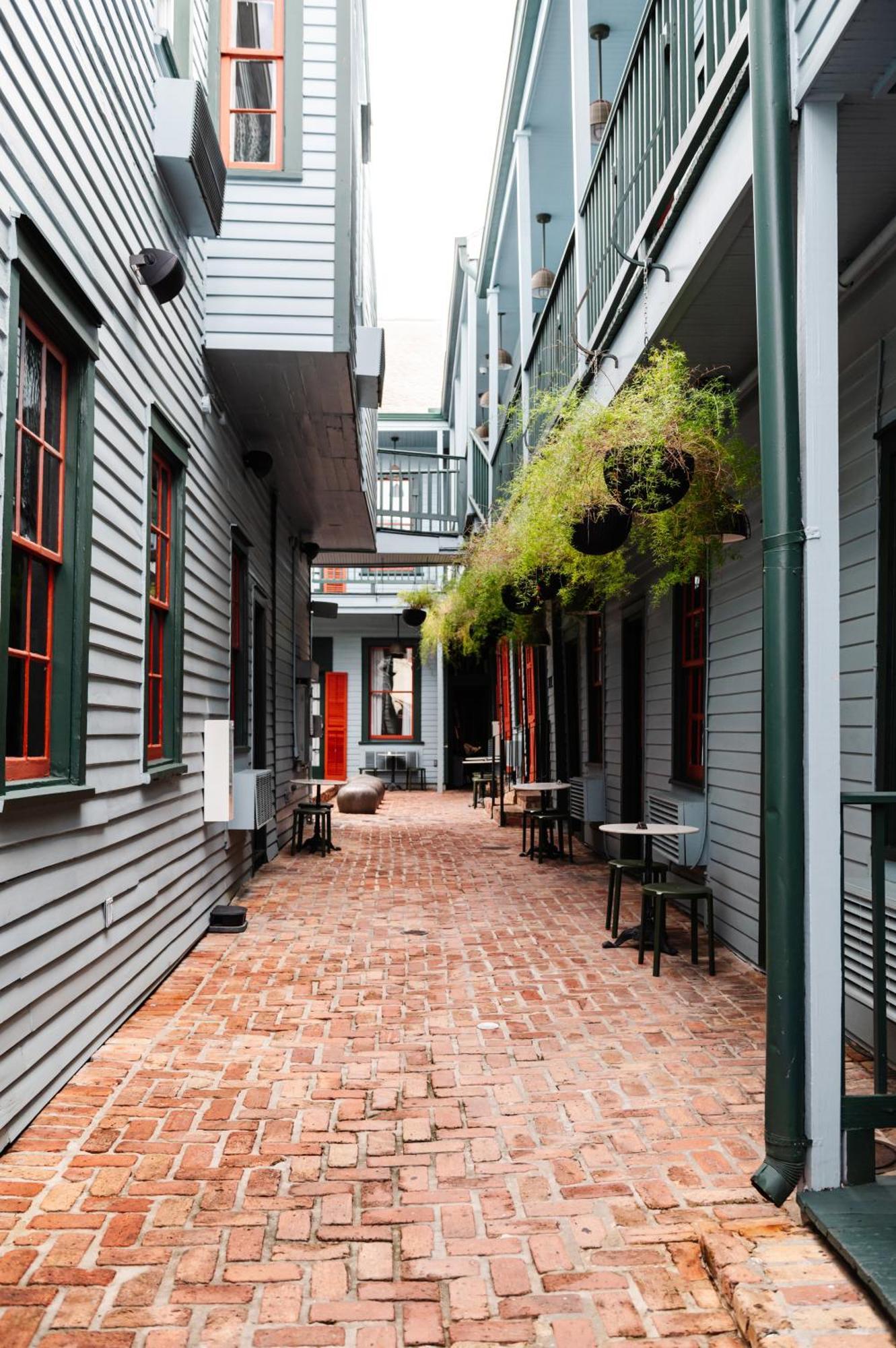 Отель The Frenchmen New Orleans By Kasa Экстерьер фото